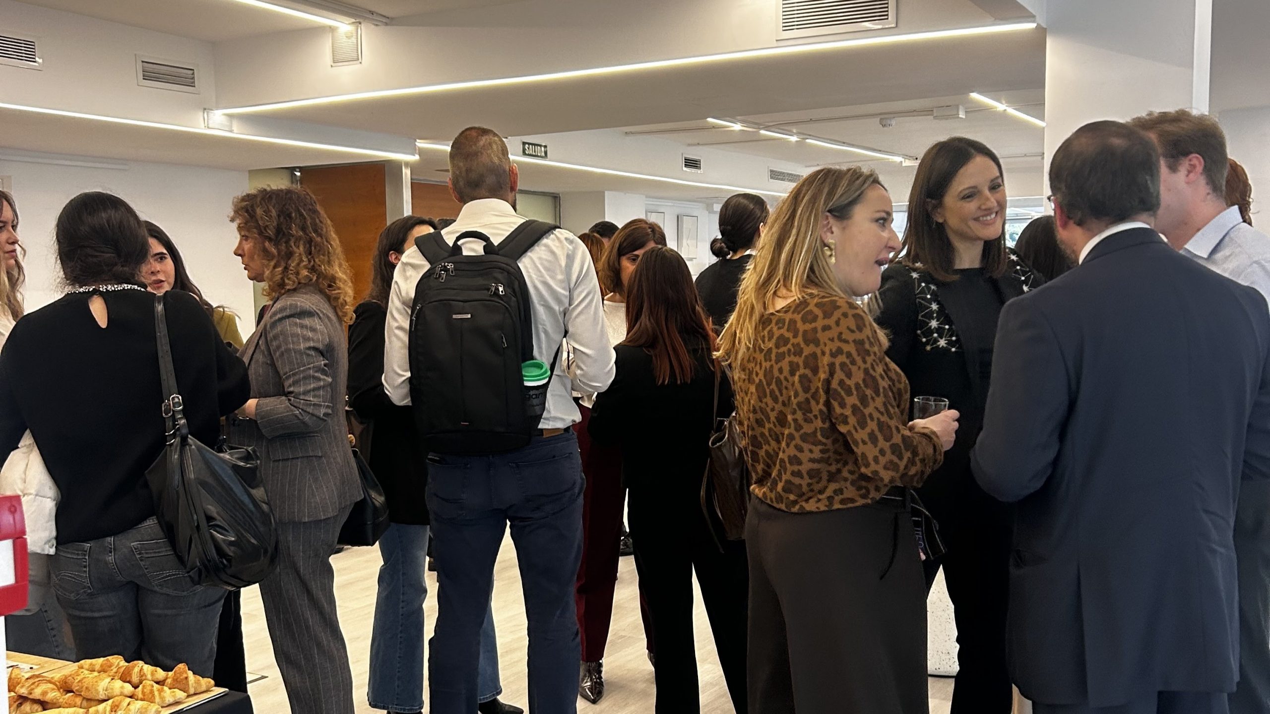 Mesa redonda MyNews: IA en Acción Madrid: networking